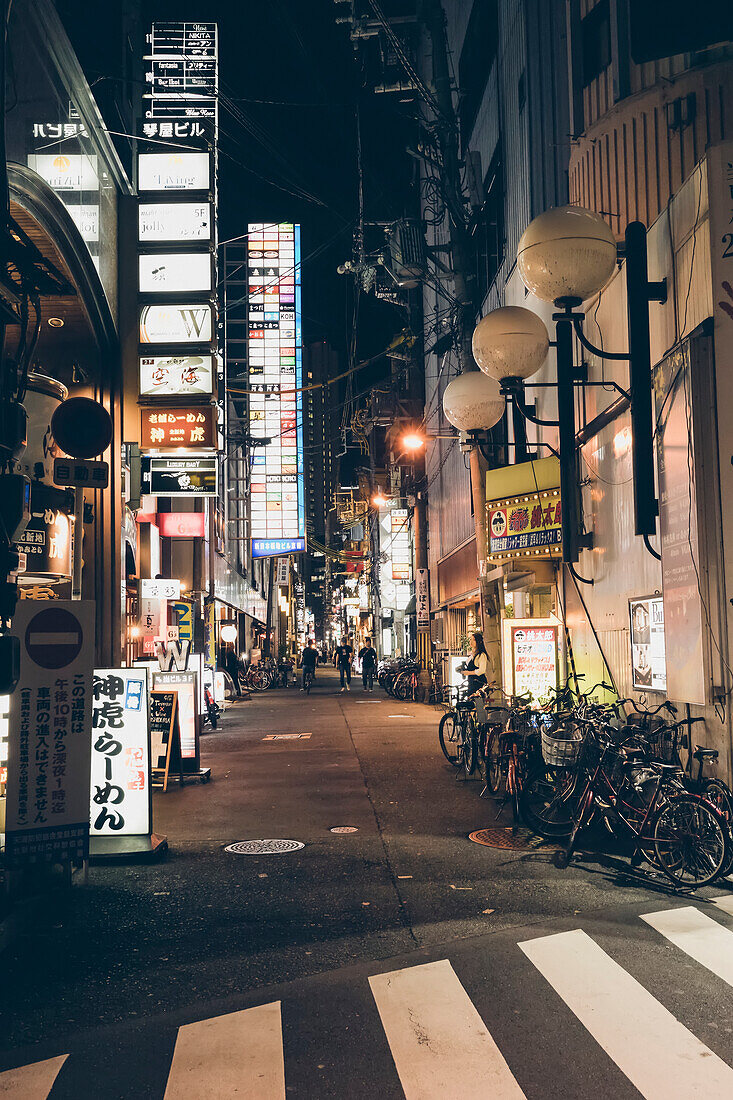 Straßen von Osaka bei Nacht,Osaka,Kansai,Japan