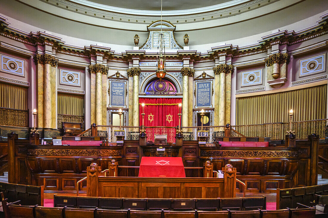 Architektonischer Innenraum der Synagoge der Hebräischen Gemeinde von Melbourne, Melbourne, Victoria, Australien