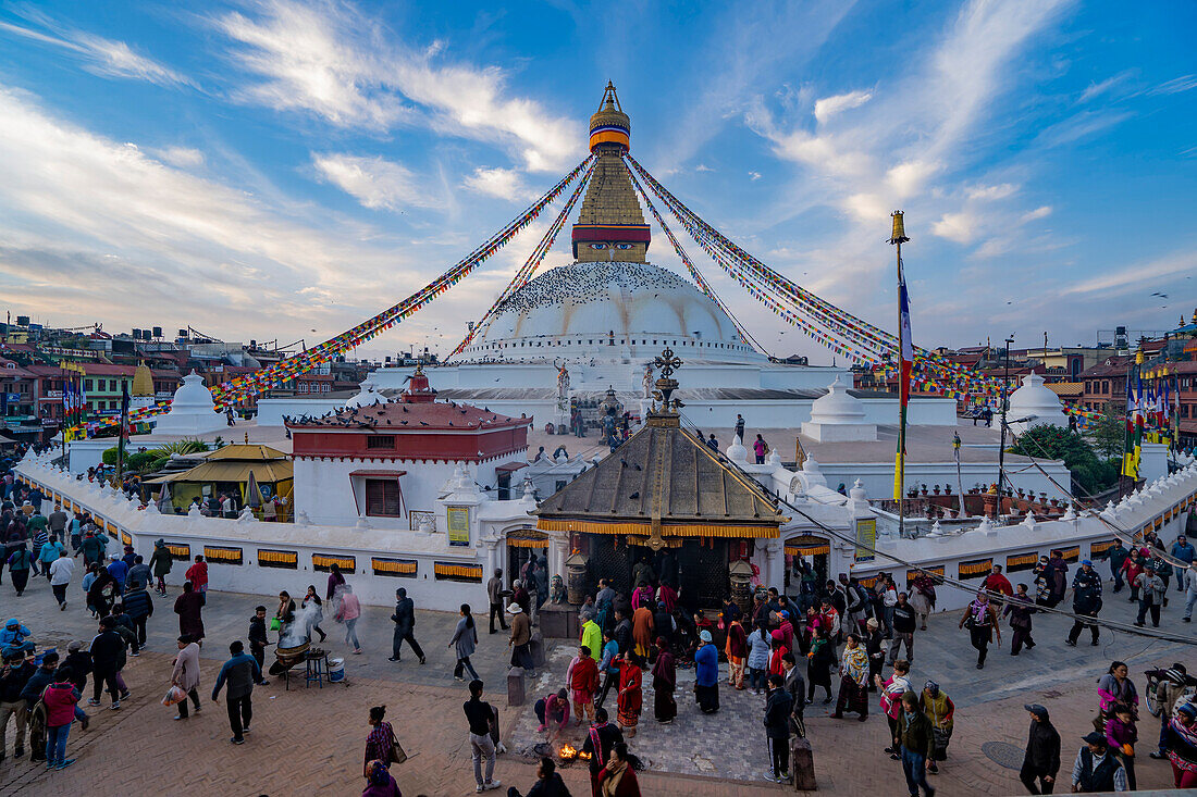 Die größte tibetisch-buddhistische Stupa in Nepal, gesehen vom Kloster der Boudhanath Stupa in Kathmandu, Nepal, Kathmandu, Kathmandu, Nepal