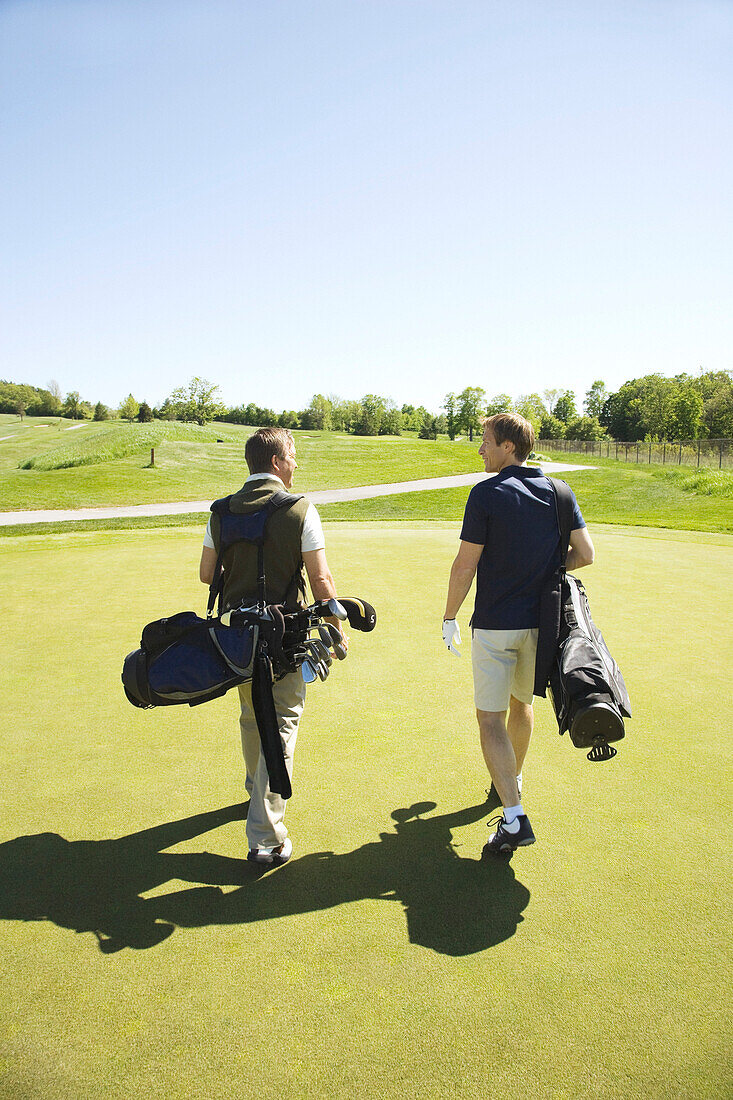 Golfer auf dem Putting Green