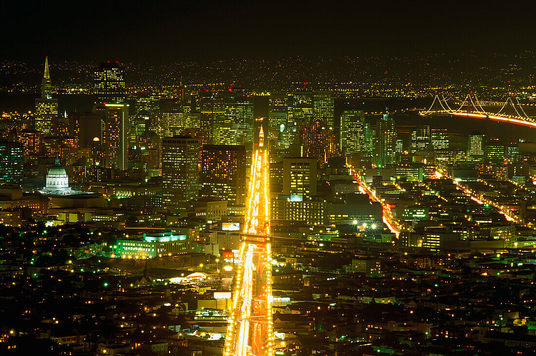 Überblick über San Francisco bei Nacht Kalifornien, USA