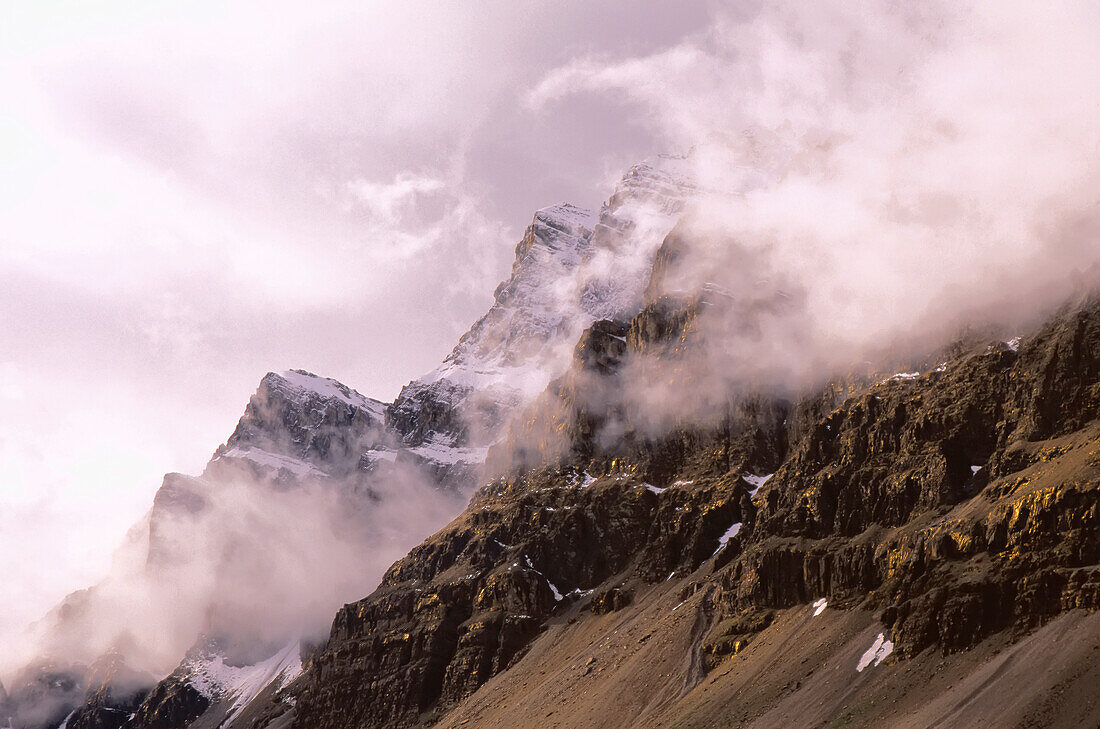 Bow Lake, Waputik Range, Banff National Park, Alberta, Kanada