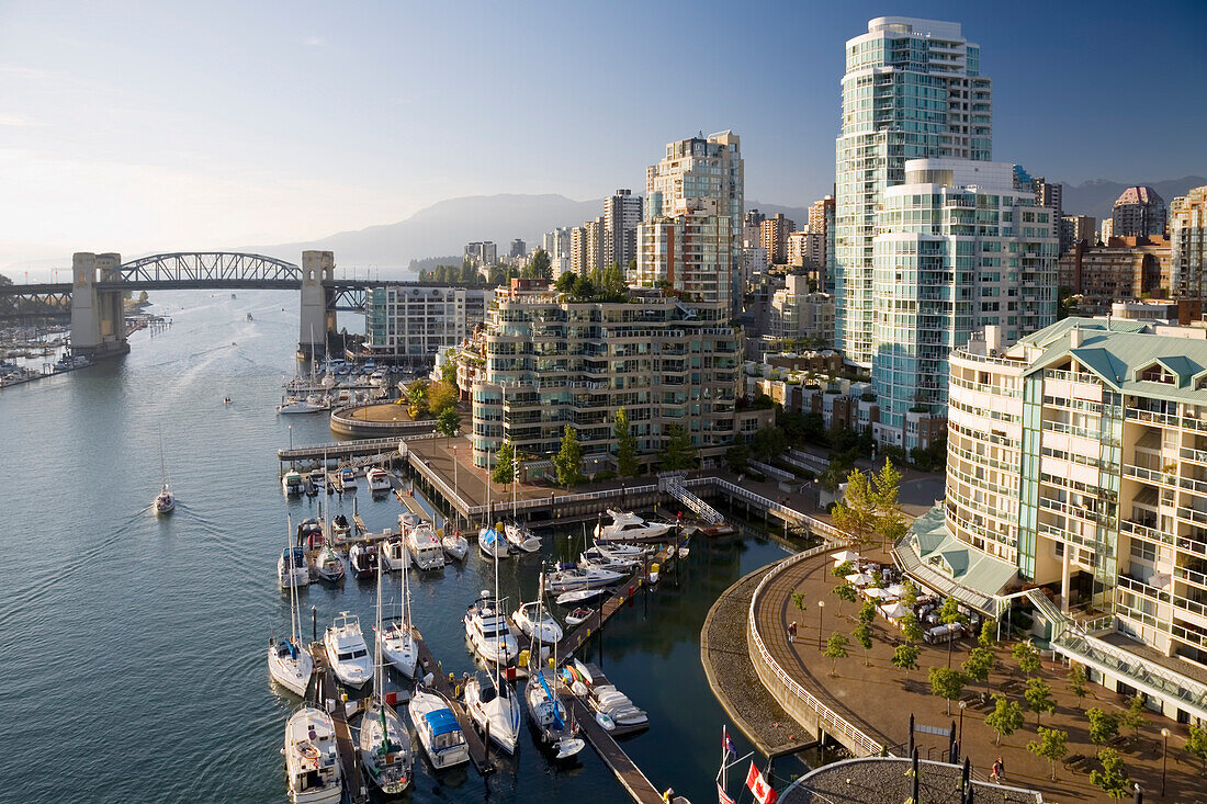 Blick auf Stadt und Hafen in Vancouver,Kanada,Vancouver,British Columbia,Kanada