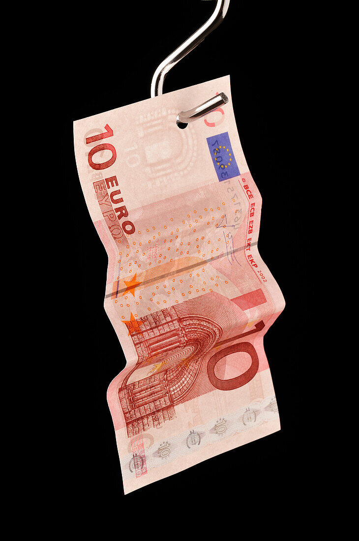 Zehn-Euro-Schein am Haken