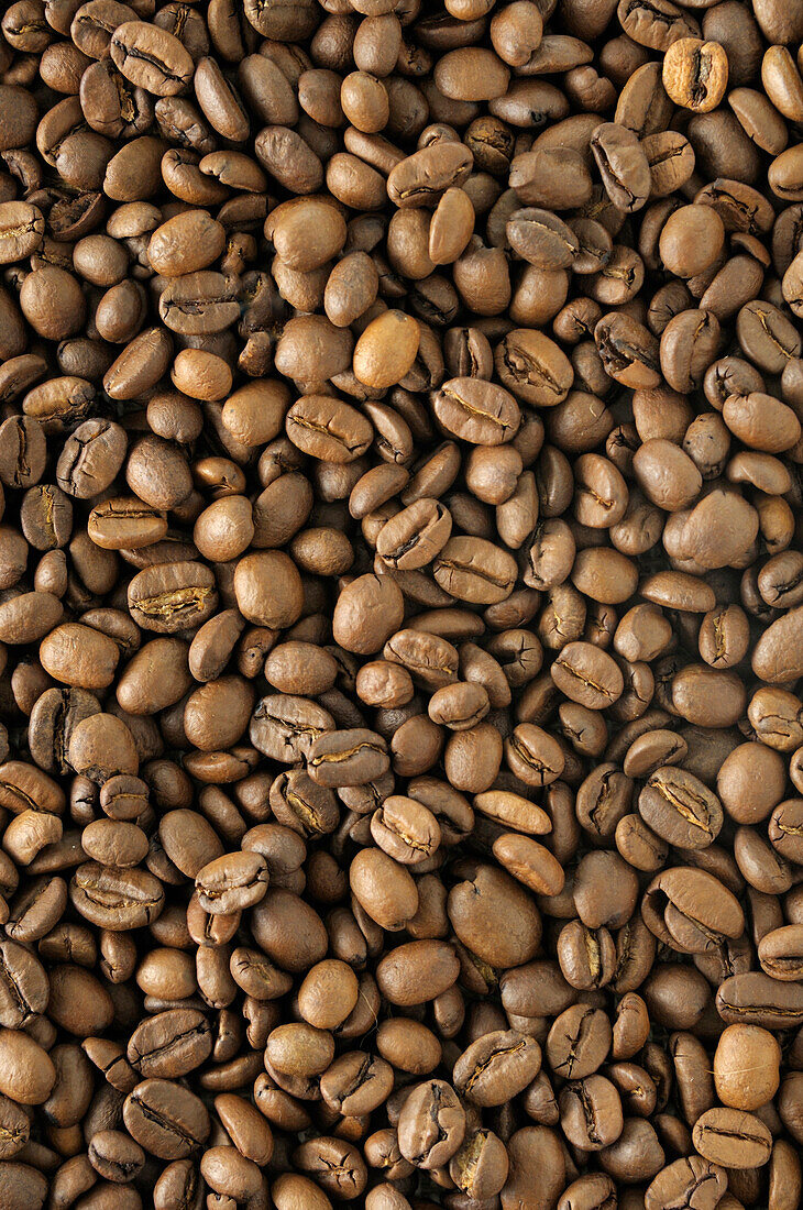 Vollbild-Nahaufnahme von Kaffeebohnen