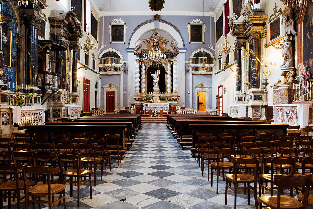 Das Innere der Kirche des Heiligen Erlösers, Dubrovnik, Kroatien