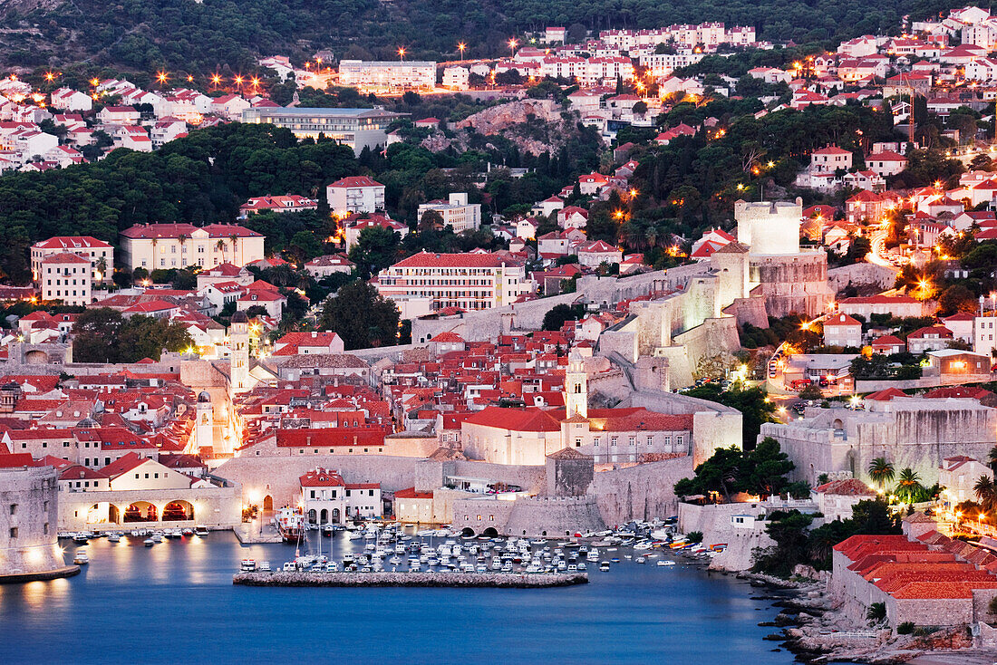 Altstadt von Dubrovnik in der Morgendämmerung,Kroatien