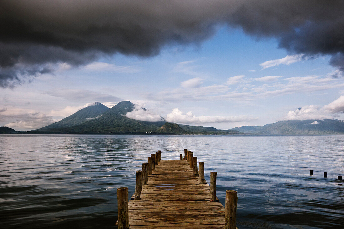 Dock am Atitlan-See, Santa Catarina Palopo, Guatemala