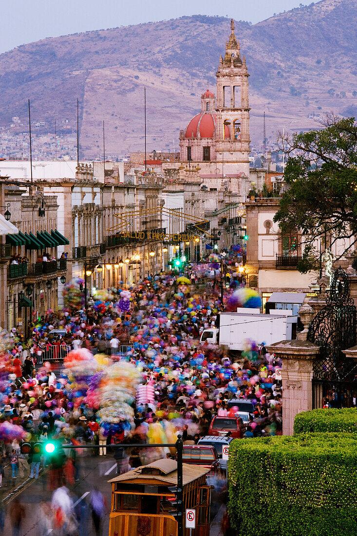 Straßenfest, Avenida Madero, Morelia, Michoacan, Mexiko