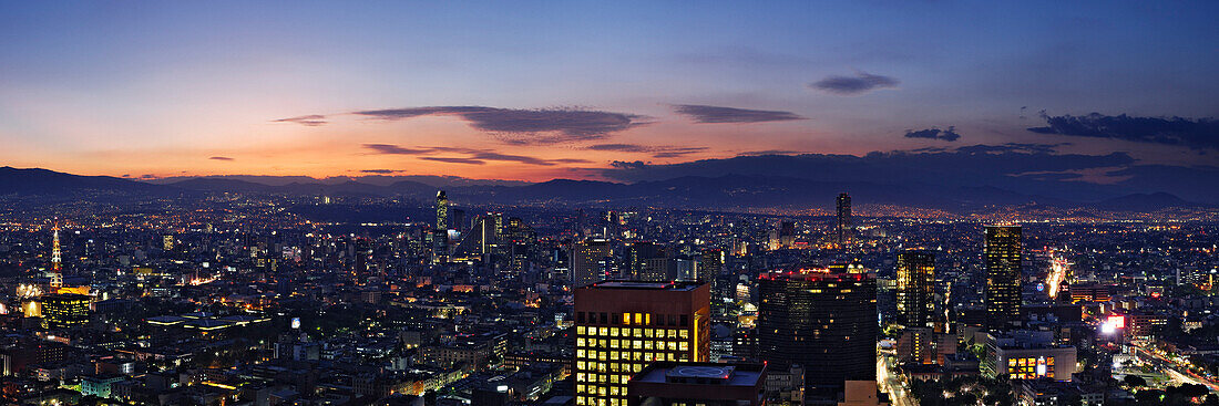 Mexico City at Dusk,Mexico