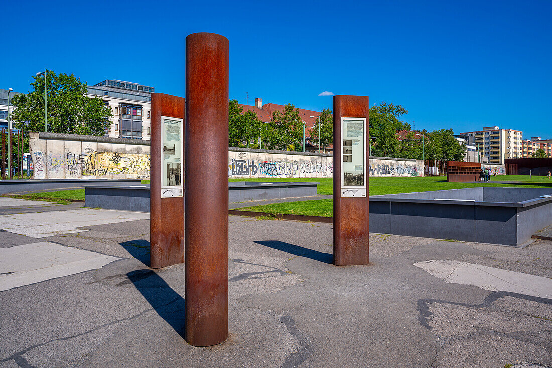 Blick auf die Gedenkstätte Berliner Mauer,Gedenkstätte Park,Bernauer Straße,Berlin,Deutschland,Europa