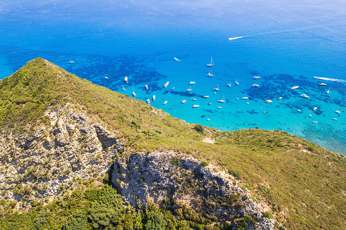 Berge der Insel Palmarola, Gemeinde Ponza, Pontinischer Archipel, Tyrrhenisches Meer, Provinz Latina, Latium (Latium), Italien, Europa