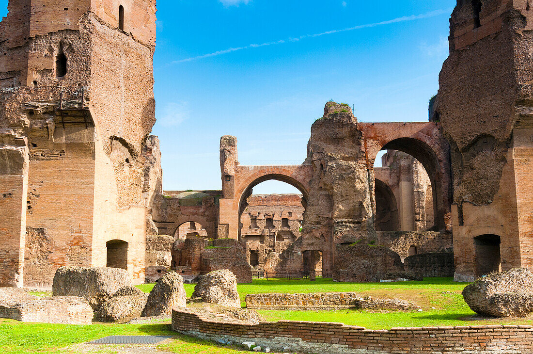 Außenansicht,Caracalla-Thermen,UNESCO-Weltkulturerbe,Rom,Latium (Lazio),Italien,Europa