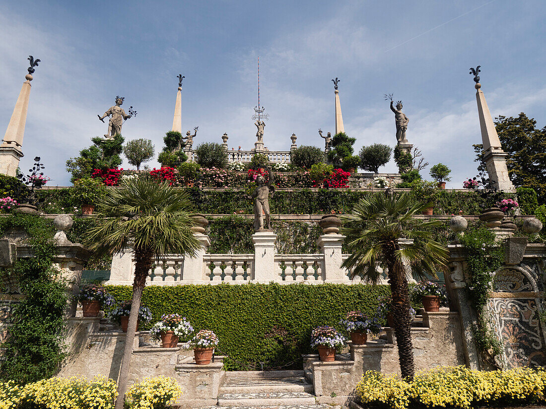 Italianate gardens,Palazzo Borromeo,Isola Bella,Lake Maggiore,Italian Lakes,Piedmont,Italy,Europe