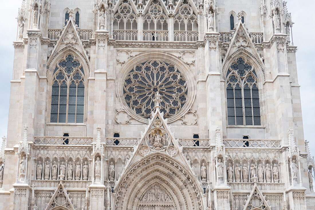 Die neu renovierte Votivkirche,Wien,Österreich,Europa