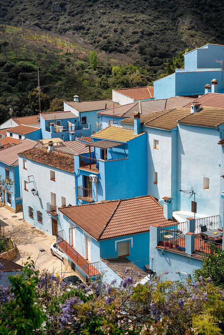 Blau bemaltes Schlumpfhaus im Dorf Juzcar, Region Pueblos Blancos, Andalusien, Spanien, Europa