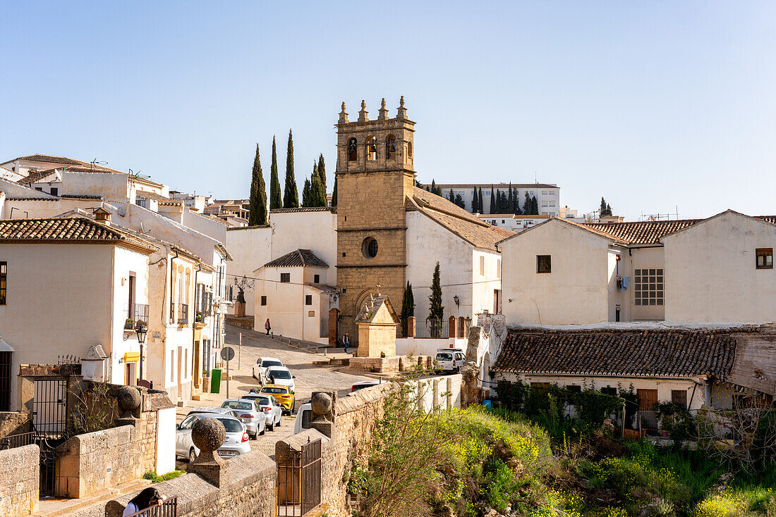 Blick auf weißes Dorf, Ronda, Pueblos Blancos, Andalusien, Spanien, Europa