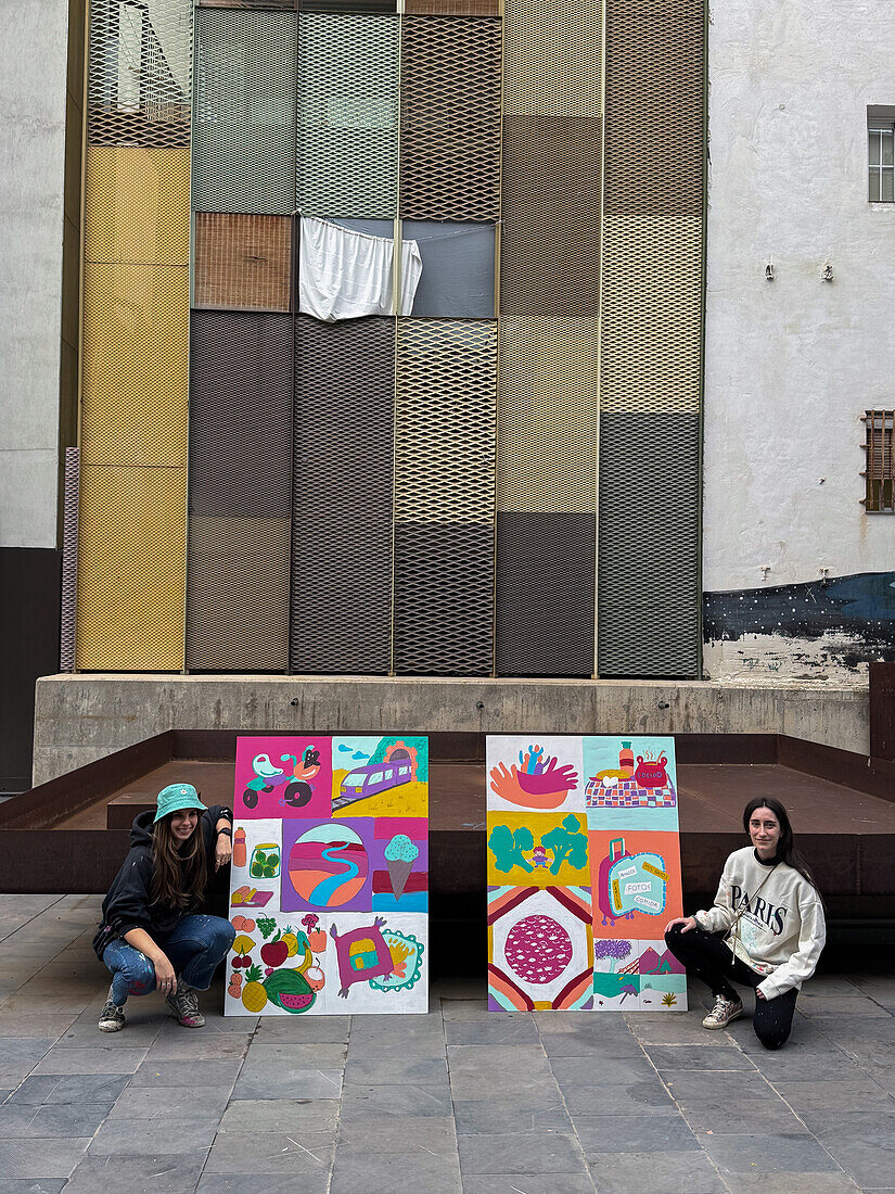 Street artistic project created by ArteBrije Studio in collaboration with immigrant children in Zaragoza,Spain