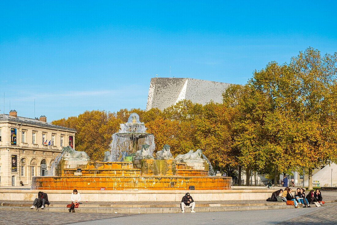 France, Paris, Parc de la Villette in autumn