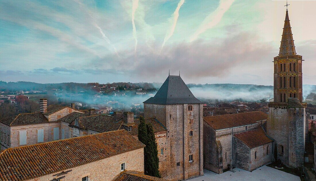 France, Tarn et Garonne, Montricoux, Montricoux castle, templar dungeon at sunrise