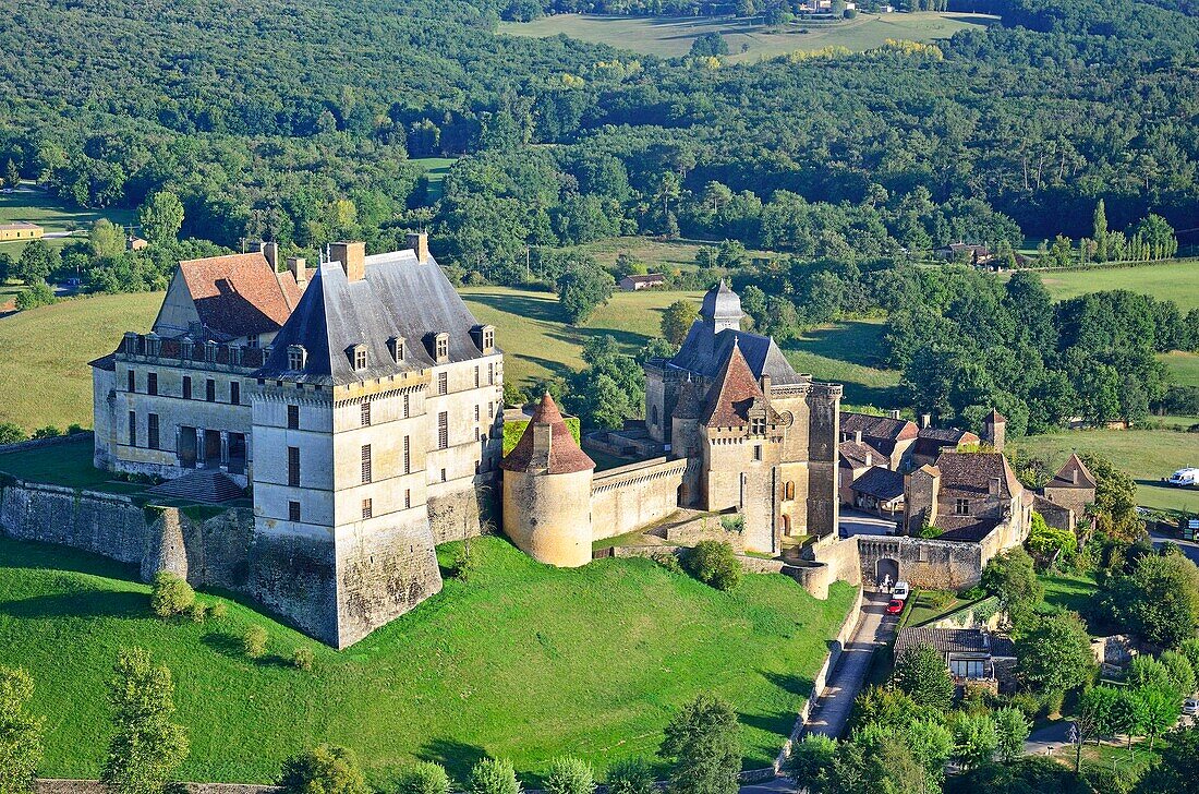 France, Dordogne, Perigord Pourpre, Biron Castle (aerial view)