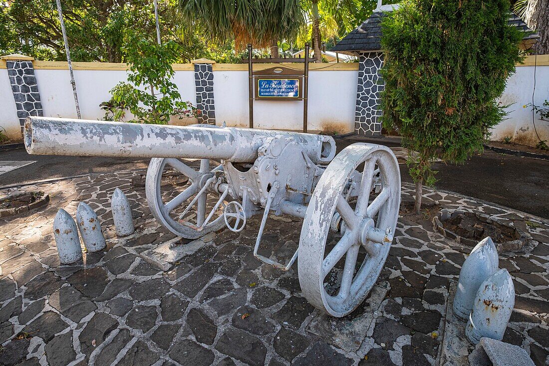 Mauritius, Rodrigues island, Port-Mathurin, entrance to La Residence, a wooden colonial house built in 1873, which now houses the headquarters of the Executive Council of the Rodrigues Regional Assembly