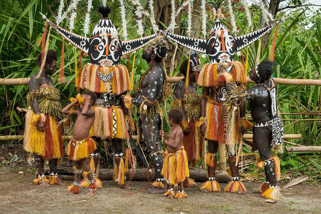 Papua New Guinea, Gulf Province, Toare Village, traditional festival called sing-sing, Hivi Hokore Mask and Pepe Cultural group