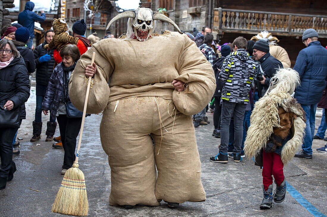 Switzerland, Valais, Evolene valley, Evolene, Carnaval with the Empailles and the Peluches who come from Pagan rites and go around the villages to frighten the bad spirits of winter