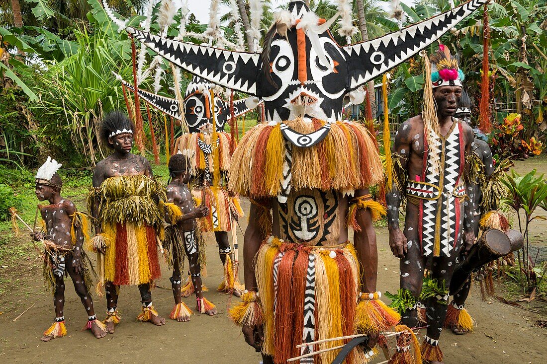 Papua New Guinea, Gulf Province, Toare Village, traditional festival called sing-sing, Hivi Hokore Mask and Pepe Cultural group