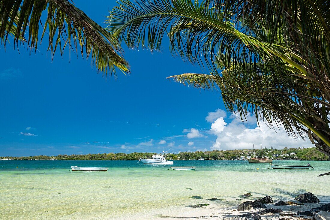 Mauritius, Flacq district, Trou d'Eau Douce beach