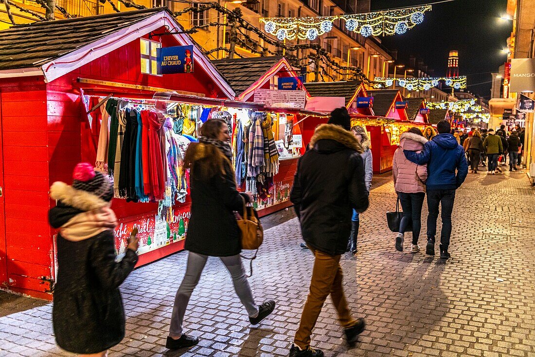 France, Somme, Amiens, Marché de Noël dans les rues du centre ville, le plus grand marché de Noël du nord de la France