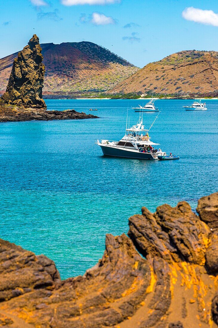 Ecuador,Galápagos-Archipel,UNESCO-Welterbe,Insel Bartolomé,Pinnacle Rock,Tuffkegelformation und vulkanischer Strand