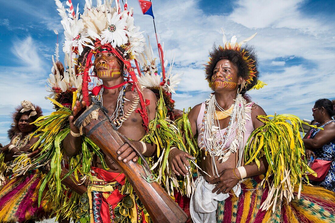 Papua New Guinea, National Capitale district, Port Moresby, Ela Beach District, Hiri Moale Festival held every year mid-September, traditionnal Motu and Koitabu tradtionnal dancers