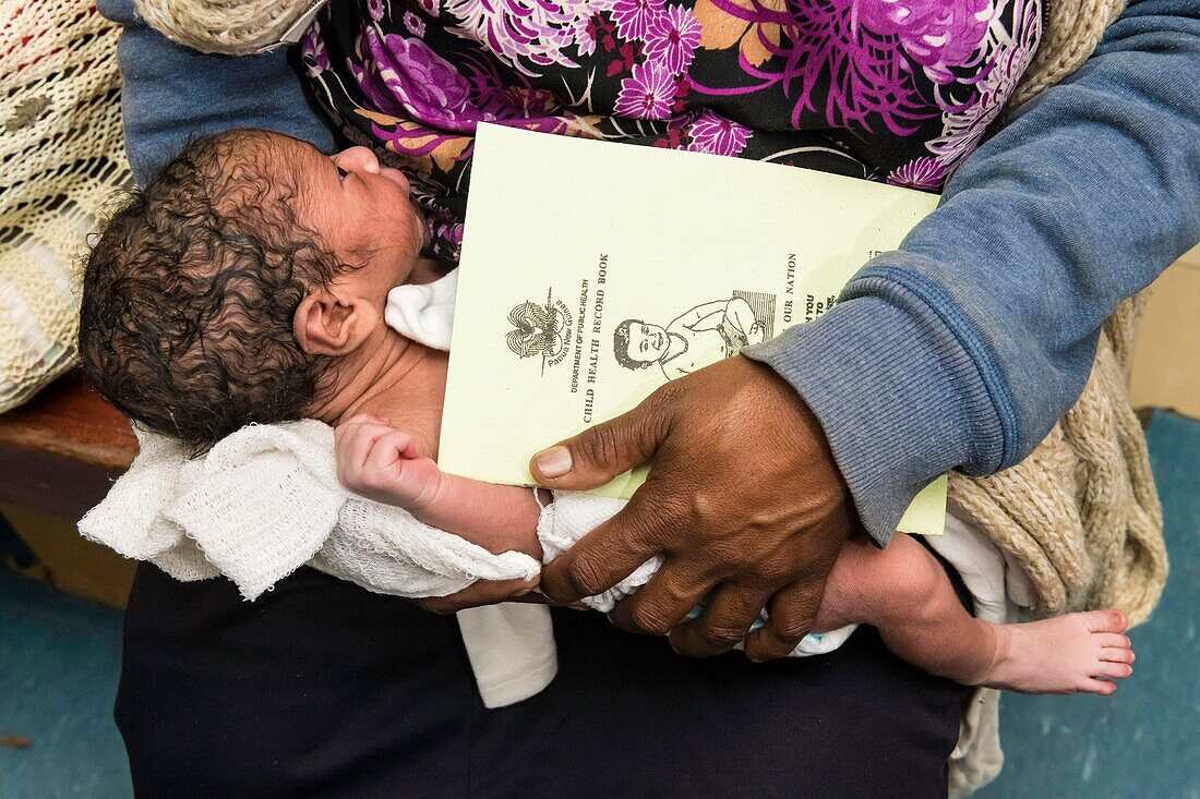 Papua New Guinea, Southern Highlands Province, Mendi, new born baby vaccination against Polio