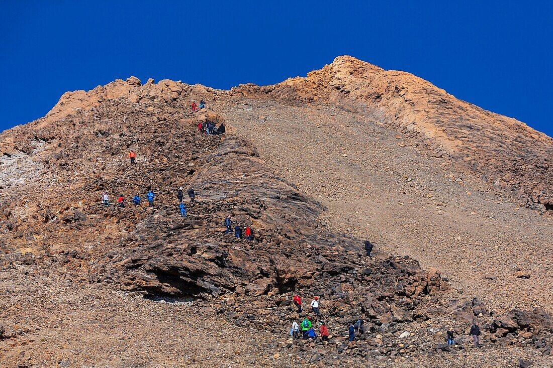 Spanien,Kanarische Inseln,Insel Teneriffa,Parque Nacional del Teide (Teide-Nationalpark),von der UNESCO zum Weltkulturerbe erklärt,der Gipfel des Vulkans Teide