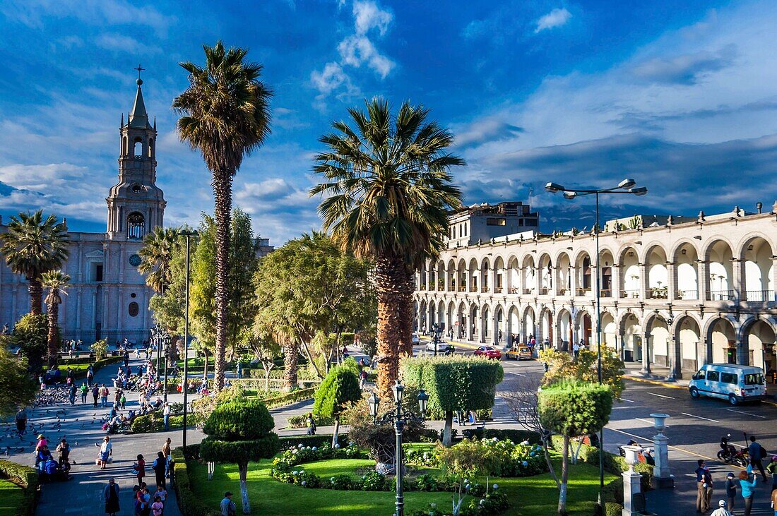 Peru, Arequipa, or White City, registered World Heritage site by UNESCO, colonial center, Plaza de Armas, Notre Dame cathedral