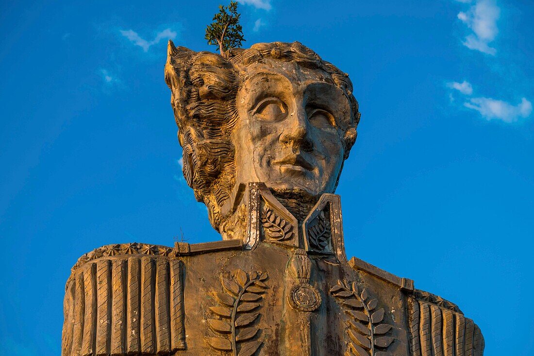 Colombia, Llanos, Vichada, Tambora, Tuparro National Park, giant bust of Simon Bolivar