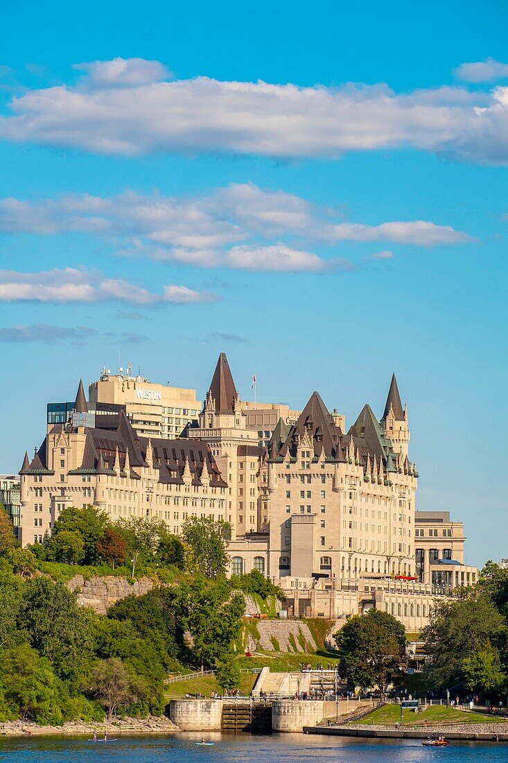 Kanada,Provinz Ontario,Ottawa,Fairmont Hotel oder Laurier Schloss