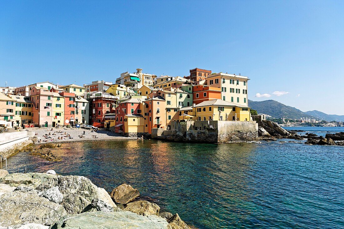 Italien,Ligurien,Genua,Boccadasse,kleiner Hafen und Strand von Boccadasse