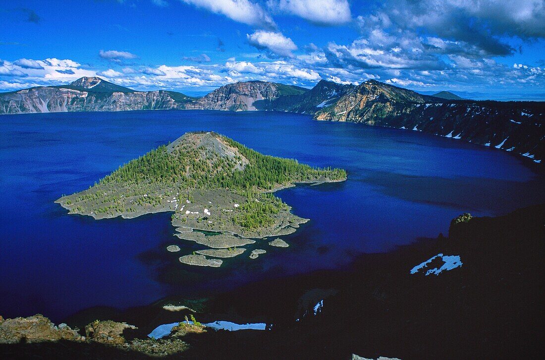 United States, Oregon, Crater Lake National Park, Crater Lake View