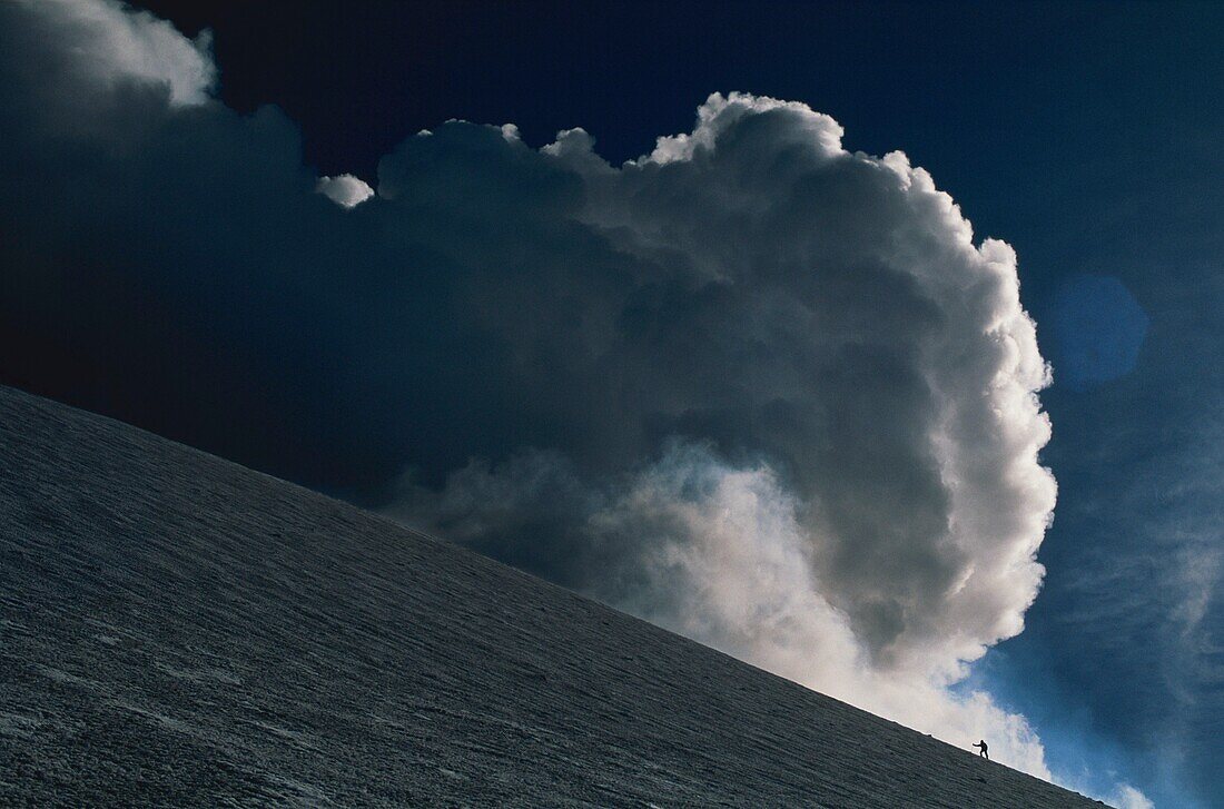 Italy, Sicily, volcano Etna, Ascension of Etna in winter