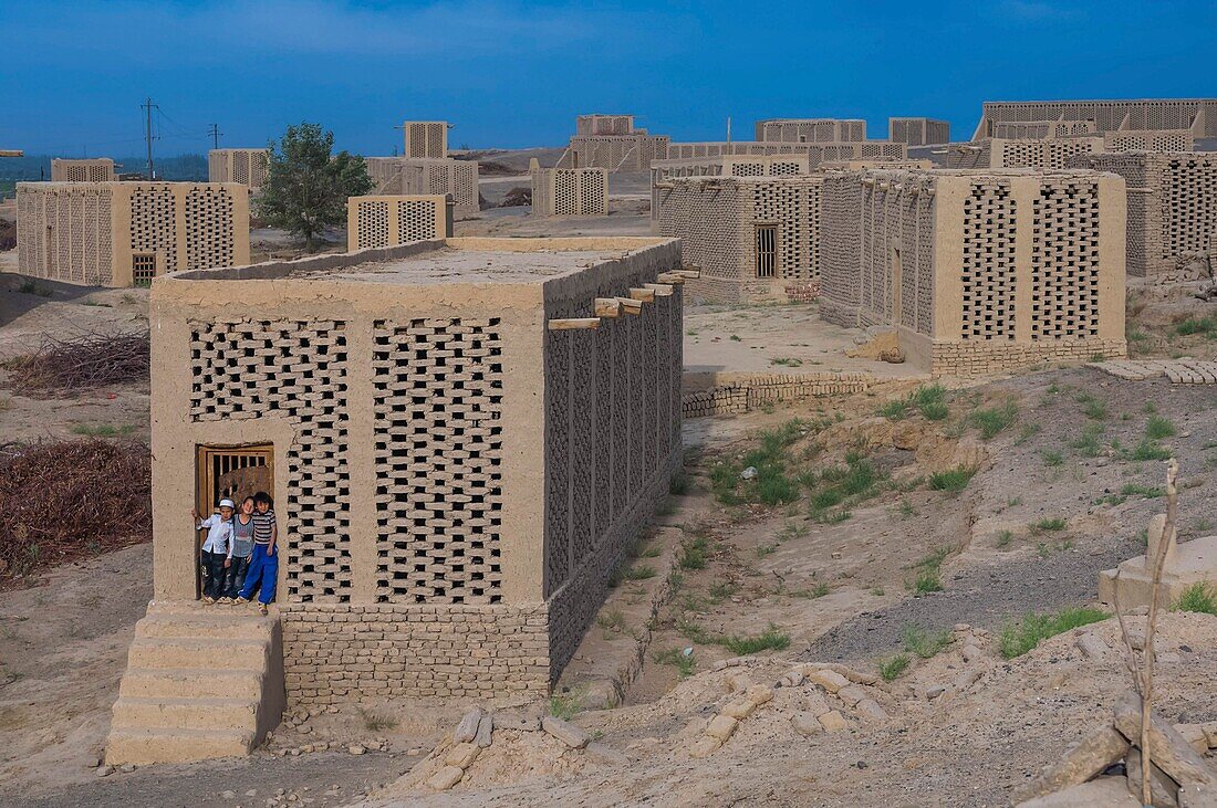 China, Xinjiang autonomous region, Turfan or Turpan, grape dryers in mud bricks