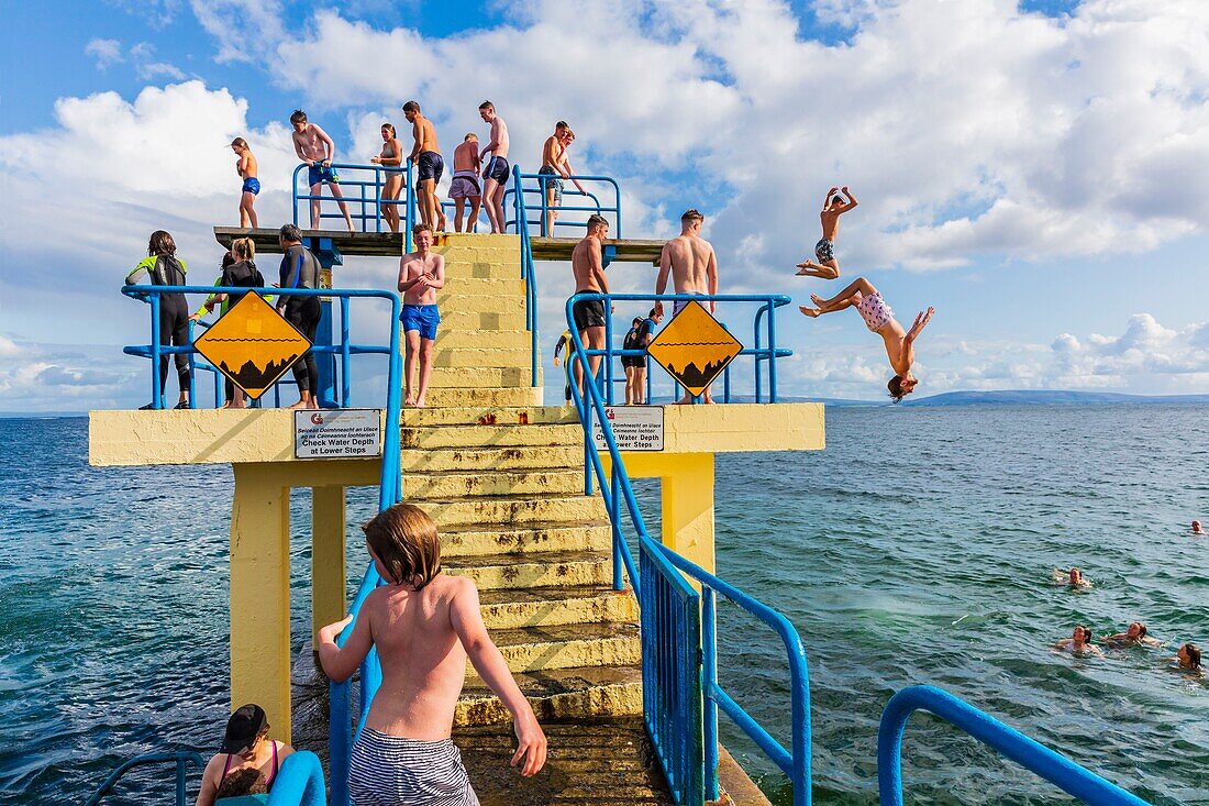 Irland,Grafschaft Galway,das Sprungbrett in Salthill