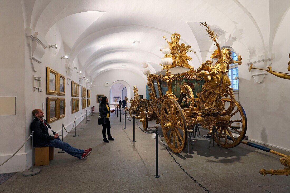 Deutschland,Bayern,München,Schloss Nymphenburg im Barockstil,ehemalige Residenz der Kurfürsten und Könige von Bayern,Kutschen- und Schlittenmuseum,Staatskutschen von König Ludwig II. von Bayern