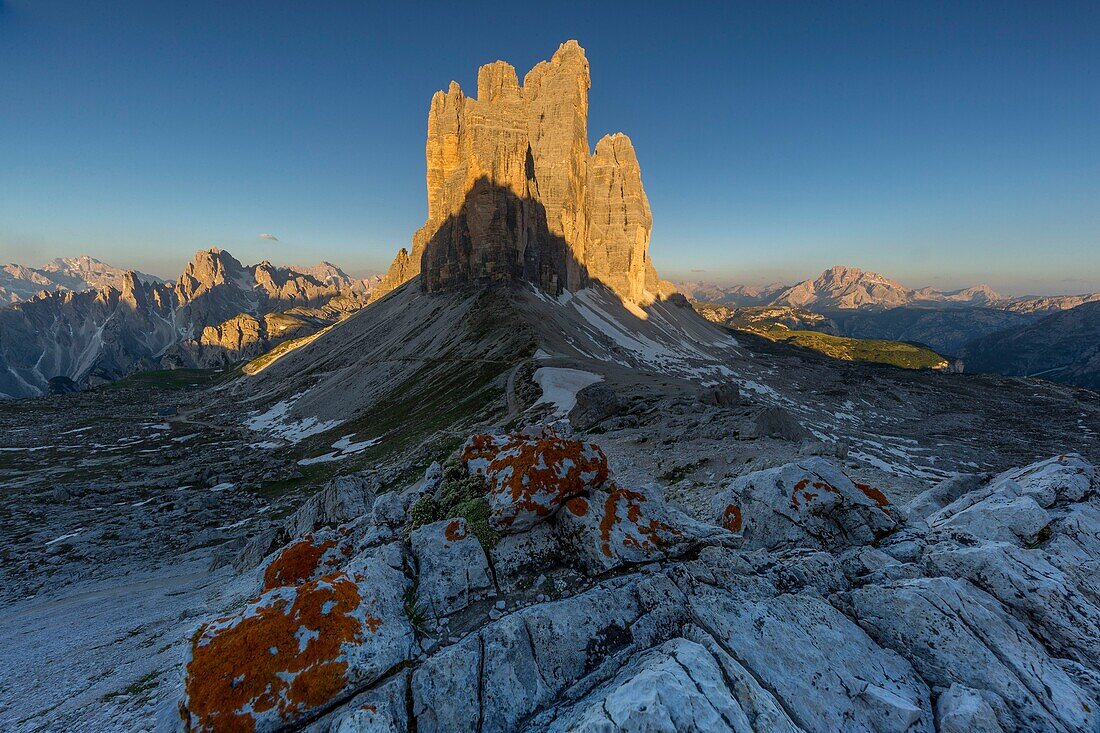 Italien,Trentino-Südtirol,Dolomitenmassiv,das von der UNESCO zum Welterbe erklärt wurde,Drei Zinnen von Lavaredo