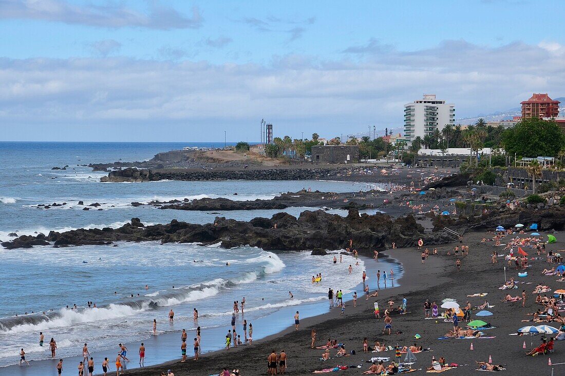 Spanien,Kanarische Inseln,Insel Teneriffa,Puerto de la Cruz,vulkanischer schwarzer Sandstrand Maria Jimenez