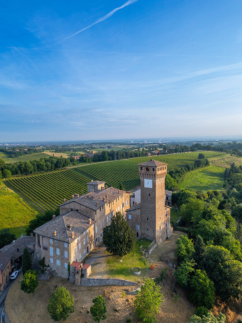 Levizzano Rangone Castle, Levizzano, Castelvetro di Modena, Modena, Emilia-Romagna, Italy, Europe