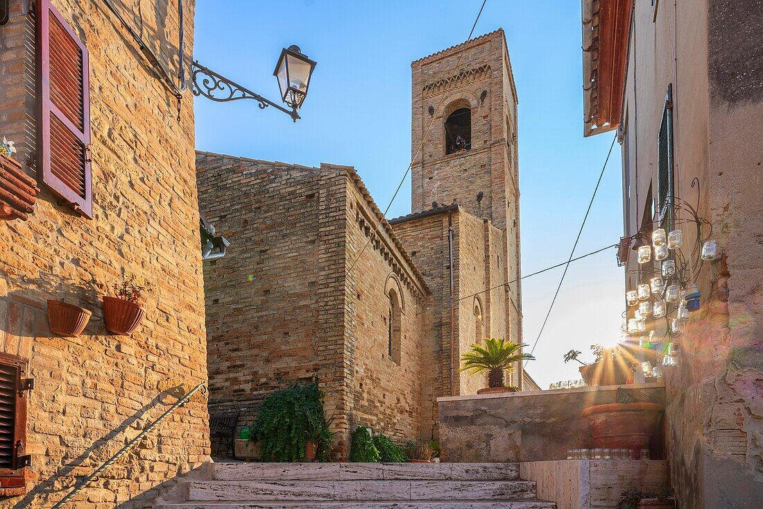 Kirche von Santa Maria a Mare,Torre di Palme,Fermo,Ascoli Piceno,Marken,Italien,Europa