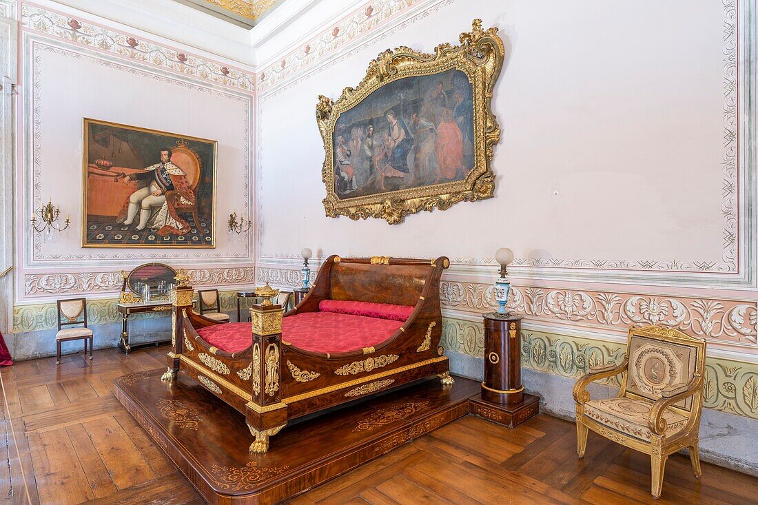 Queen's Bedroom, Palace of Mafra, Mafra, Portugal, Europe