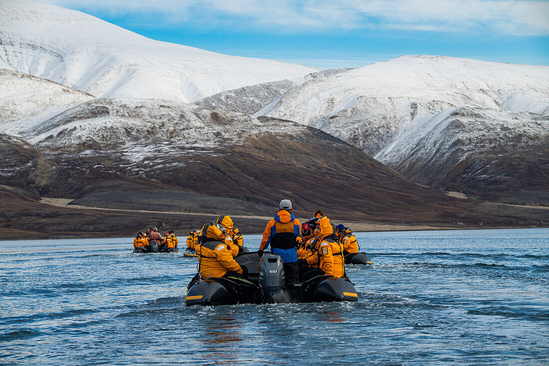 Expeditions-Schlauchboote,Axel Heiberg Insel,Nunavut,Kanadische Arktis,Kanada,Nordamerika